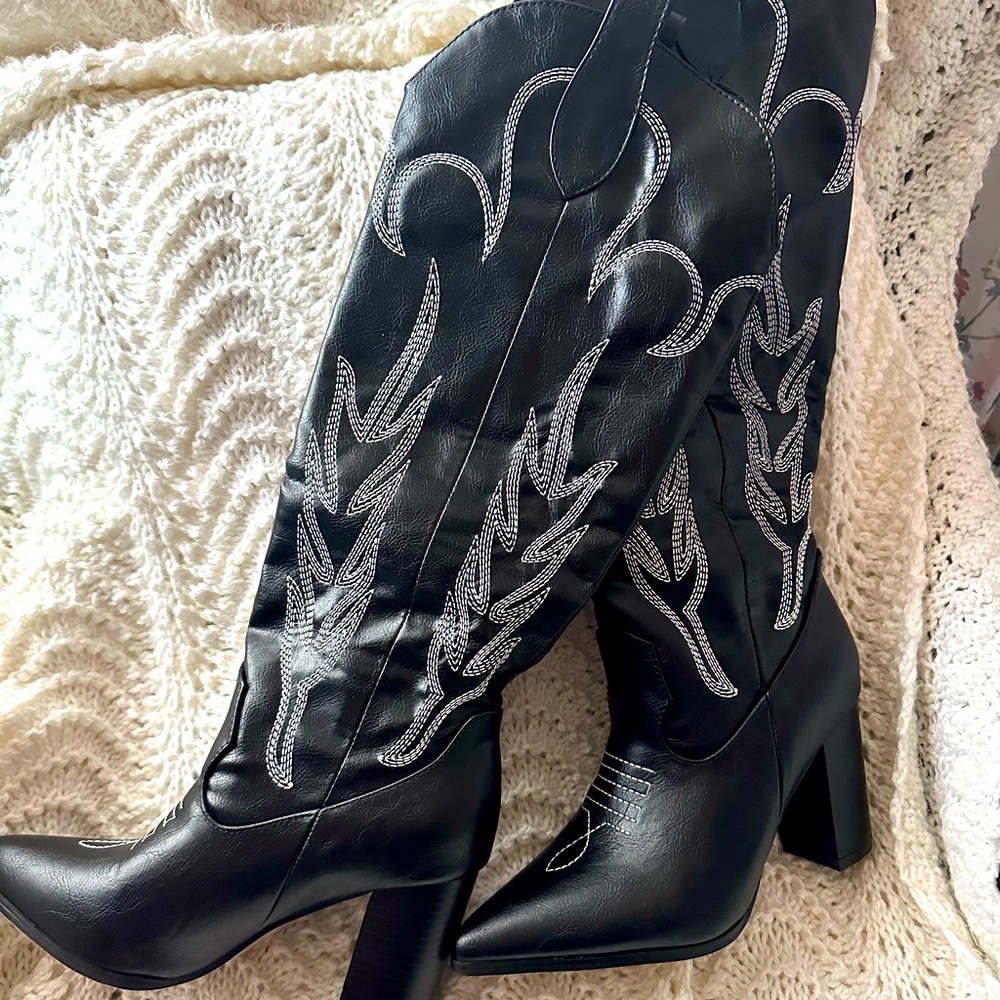 Black Western Boots